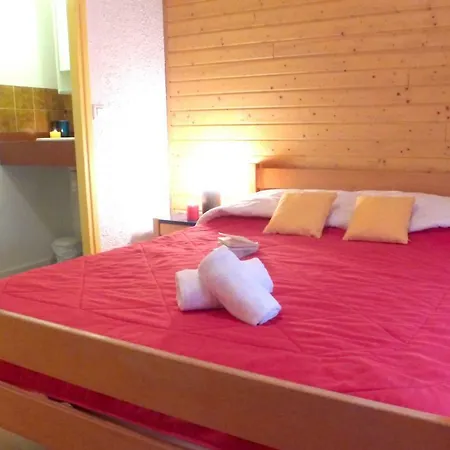 Vvf Villages   Le De Serre Ponçon 3*